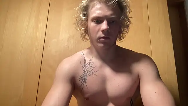 Snapshot of AlexBarczuk chatting on 02/17/26, 01:40 AlexBarczuk online show from 02/17/26, 01:40