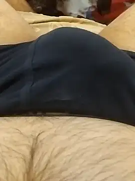 erdestruttor18 online show from 01/07/26, 10:40