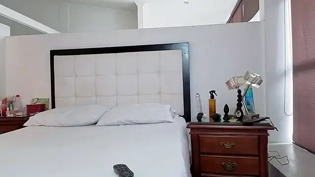 Snapshot of CerecitaQueenn chatting on 01/10/26, 04:53 CerecitaQueenn online show from 01/10/26, 04:53