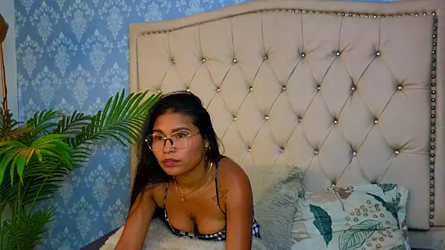 Snapshot of Miaa_Collinss chatting on 12/01/25, 08:47 Miaa Collinss online show from 12/01/25, 08:47