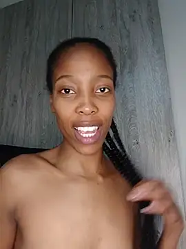 Snapshot of MsParisSmith chatting on 04/14/26, 07:53 MsParisSmith online show from 04/14/26, 07:53