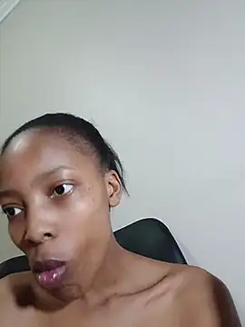 Snapshot of MsParisSmith chatting on 07/16/26, 03:40 MsParisSmith online show from 07/16/26, 03:40