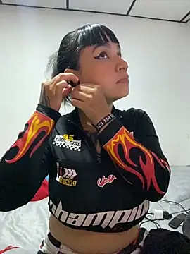 Snapshot of Alana_Arang chatting on 11/28/25, 12:57 Alana Arang online show from 11/28/25, 12:57