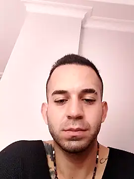 Snapshot of hazarcannn chatting on 11/27/25, 08:27 hazarcannn online show from 11/27/25, 08:27