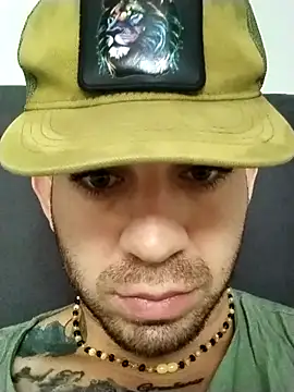 Snapshot of hazarcannn chatting on 11/29/25, 08:50 hazarcannn online show from 11/29/25, 08:50