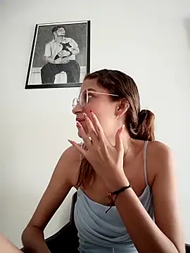 Vanneskk online show from 12/17/25, 07:31