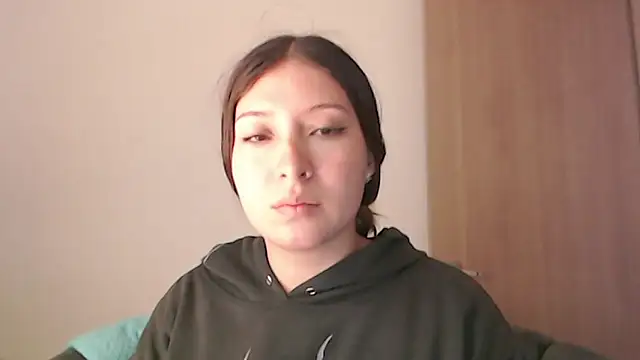 -Ivonny- online show from 11/26/25, 08:32