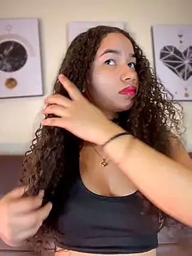 Snapshot of ZoeyFierce chatting on 03/02/26, 01:40 ZoeyFierce online show from 03/02/26, 01:40