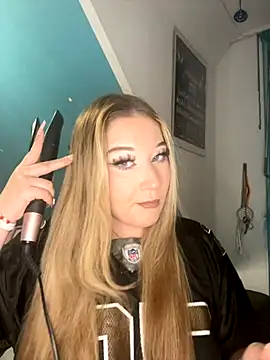 Snapshot of mellixxa chatting on 11/28/25, 07:38 mellixxa online show from 11/28/25, 07:38