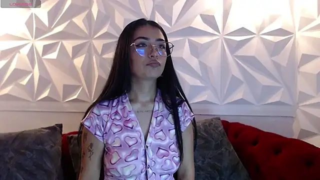 Snapshot of idk_24_ chatting on 12/05/25, 05:31 idk 24 online show from 12/05/25, 05:31