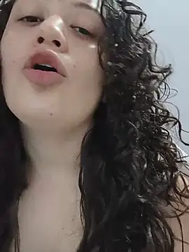Snapshot of Alana_444 chatting on 05/20/26, 03:56 Alana 444 online show from 05/20/26, 03:56