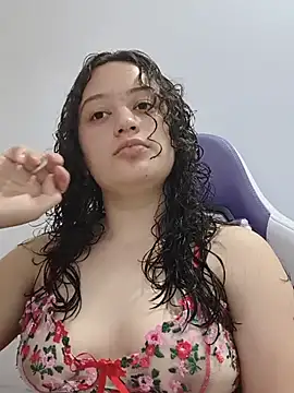 Snapshot of Alana_444 chatting on 05/23/26, 02:39 Alana 444 online show from 05/23/26, 02:39