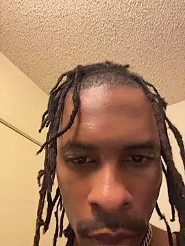 Snapshot of xxxsylvester chatting on 06/17/26, 02:58 xxxsylvester online show from 06/17/26, 02:58