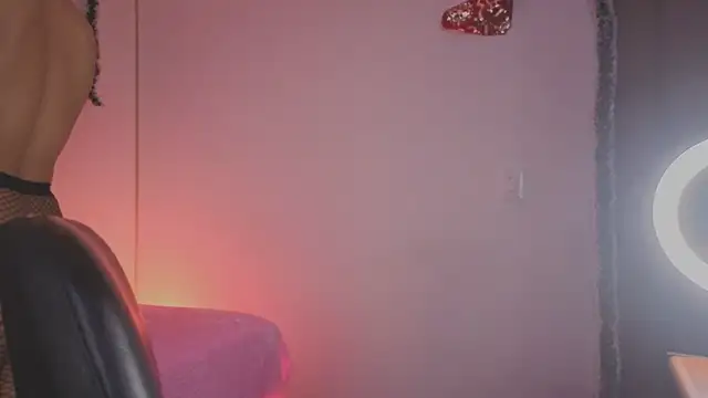 MarillynMorgan online show from 12/03/25, 01:42