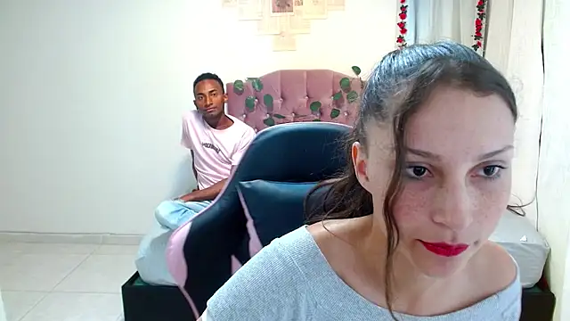 Snapshot of scarlet160920 chatting on 11/30/25, 03:05 scarlet160920 online show from 11/30/25, 03:05