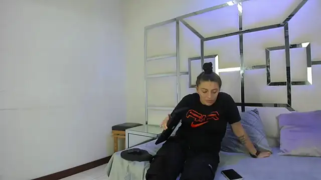 Snapshot of Alyssa_Noah chatting on 03/28/26, 03:28 Alyssa Noah online show from 03/28/26, 03:28