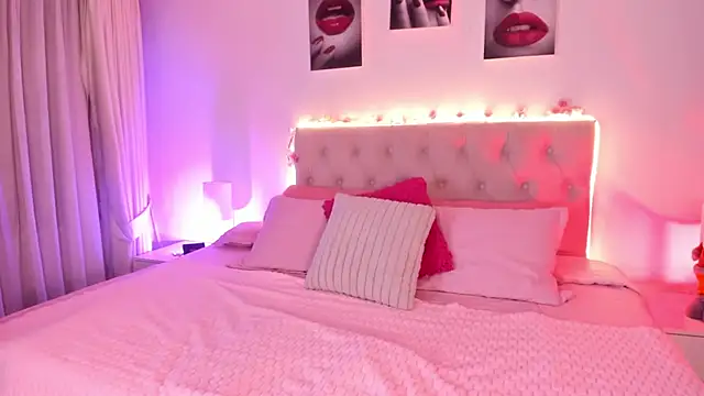 Charlotte rider  online show from 12/19/25, 03:24