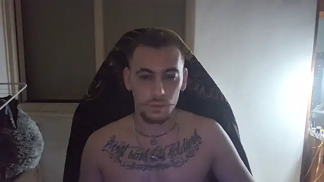 Snapshot of Lionwhispers chatting on 12/01/25, 02:49 Lionwhispers online show from 12/01/25, 02:49