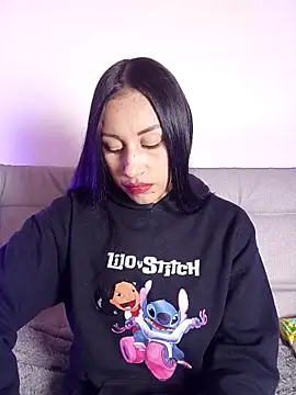 Snapshot of Taylor__Swiftt chatting on 03/10/26, 01:21 Taylor Swiftt online show from 03/10/26, 01:21