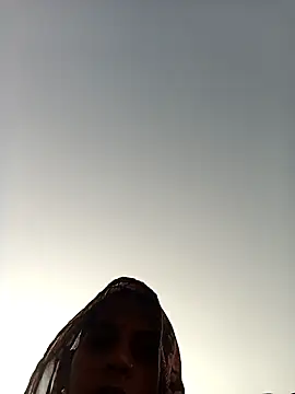 Shivani555 online show from 11/30/25, 07:45