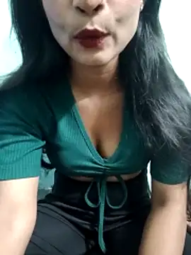 Snapshot of Zoyaa-Zubair chatting on 04/21/26, 07:28 Zoyaa-Zubair online show from 04/21/26, 07:28