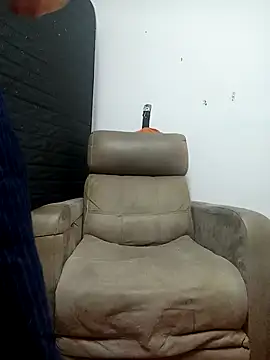 jackhard00 online show from 11/27/25, 01:57