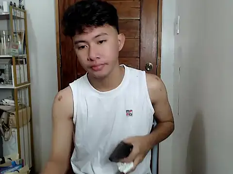 asiantwink0000 online show from 12/15/25, 02:38