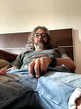 Snapshot of maxxporong chatting on 12/15/25, 01:26 maxxporong online show from 12/15/25, 01:26