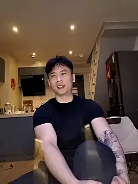 Snapshot of day-18 chatting on 03/28/26, 02:05 day-18 online show from 03/28/26, 02:05