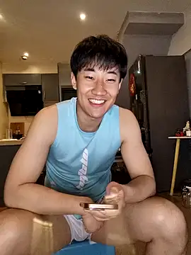 Snapshot of day-18 chatting on 03/29/26, 01:11 day-18 online show from 03/29/26, 01:11