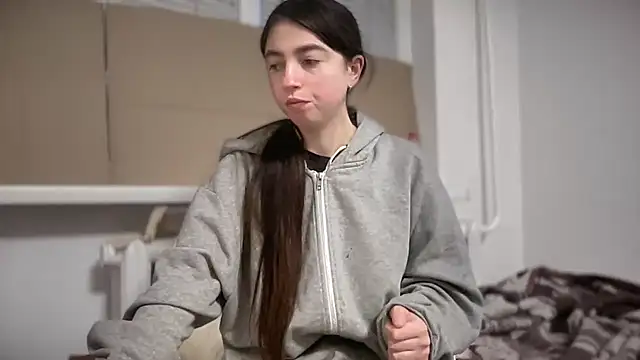 Snapshot of Aphr0ditee chatting on 02/02/26, 05:17 Aphr0ditee online show from 02/02/26, 05:17