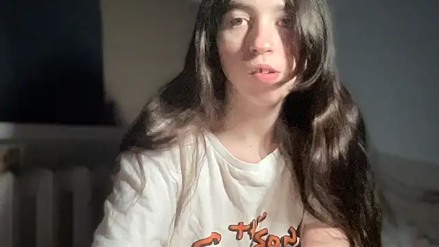 Snapshot of Aphr0ditee chatting on 02/11/26, 10:04 Aphr0ditee online show from 02/11/26, 10:04