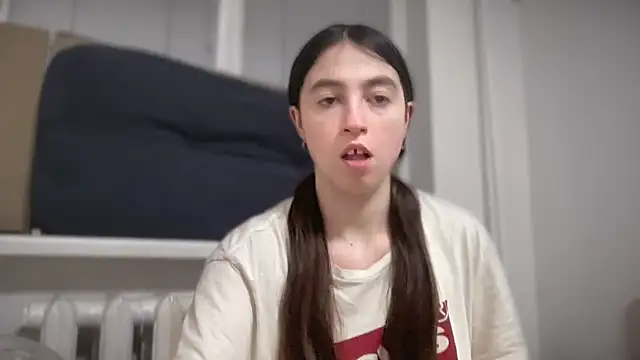 Snapshot of Aphr0ditee chatting on 03/19/26, 07:07 Aphr0ditee online show from 03/19/26, 07:07