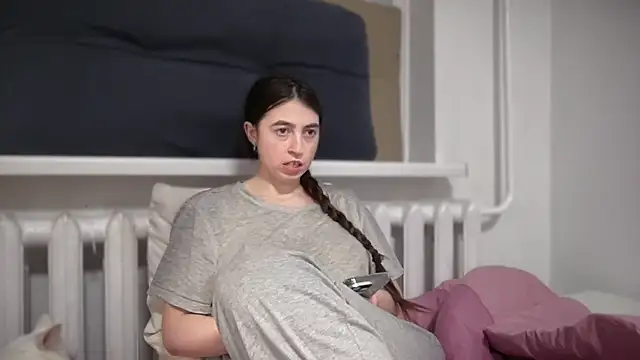 Snapshot of Aphr0ditee chatting on 03/22/26, 10:13 Aphr0ditee online show from 03/22/26, 10:13