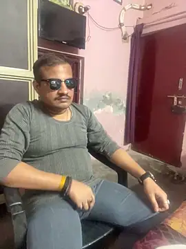 Snapshot of Saxymood1111 chatting on 11/29/25, 07:22 Saxymood1111 online show from 11/29/25, 07:22