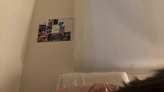 Alicatcua  online show from 02/16/26, 02:51