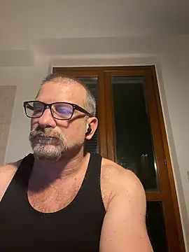 Snapshot of Mauro7788 chatting on 01/14/26, 07:41 Mauro7788 online show from 01/14/26, 07:41