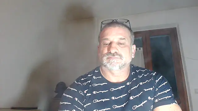 Snapshot of Mauro7788 chatting on 02/21/26, 06:31 Mauro7788 online show from 02/21/26, 06:31