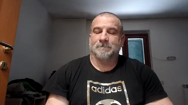 Snapshot of Mauro7788 chatting on 03/26/26, 01:06 Mauro7788 online show from 03/26/26, 01:06