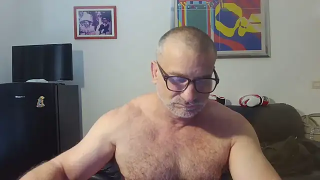 Snapshot of Mauro7788 chatting on 06/14/26, 06:04 Mauro7788 online show from 06/14/26, 06:04