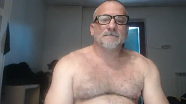 Snapshot of Mauro7788 chatting on 06/14/26, 06:10 Mauro7788 online show from 06/14/26, 06:10