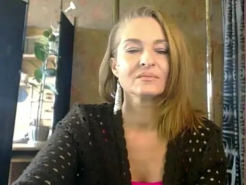 Snapshot of Soniakiss chatting on 03/29/26, 01:44 Soniakiss online show from 03/29/26, 01:44