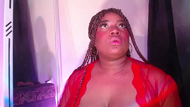 Snapshot of GraceMaaceey chatting on 03/13/26, 04:08 GraceMaaceey online show from 03/13/26, 04:08