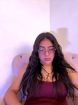 Dafne se online show from 12/22/25, 01:57