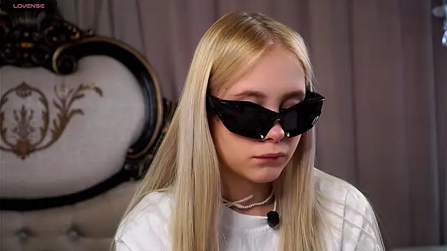 AunclreaVache online show from 03/04/26, 02:17