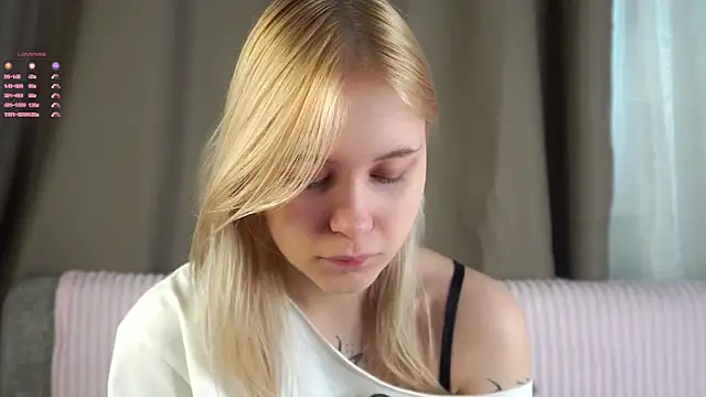 Snapshot of AunclreaVache chatting on 04/20/26, 03:09 AunclreaVache online show from 04/20/26, 03:09