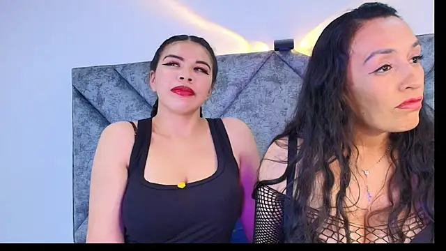 Nahomi rous777 online show from 11/28/25, 07:49