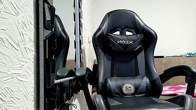 Nahomi rous777 online show from 02/15/26, 12:58