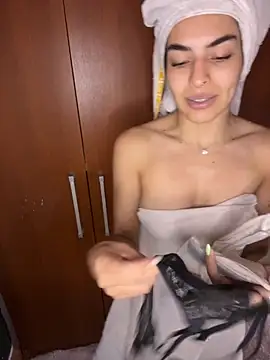 CammyyDomm online show from 12/05/25, 07:10