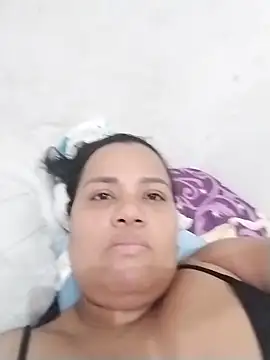 Snapshot of Cristileth chatting on 11/30/25, 04:11 Cristileth online show from 11/30/25, 04:11